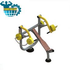 MÁY TẬP NGỰC TRÊN NGOÀI TRỜI