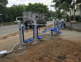 Giải mã Sức Mạnh: Phân tích nhóm cơ tác động chính của 5 thiết bị công viên phổ biến nhất 